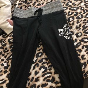 Love pink Yoga ultimate pants .